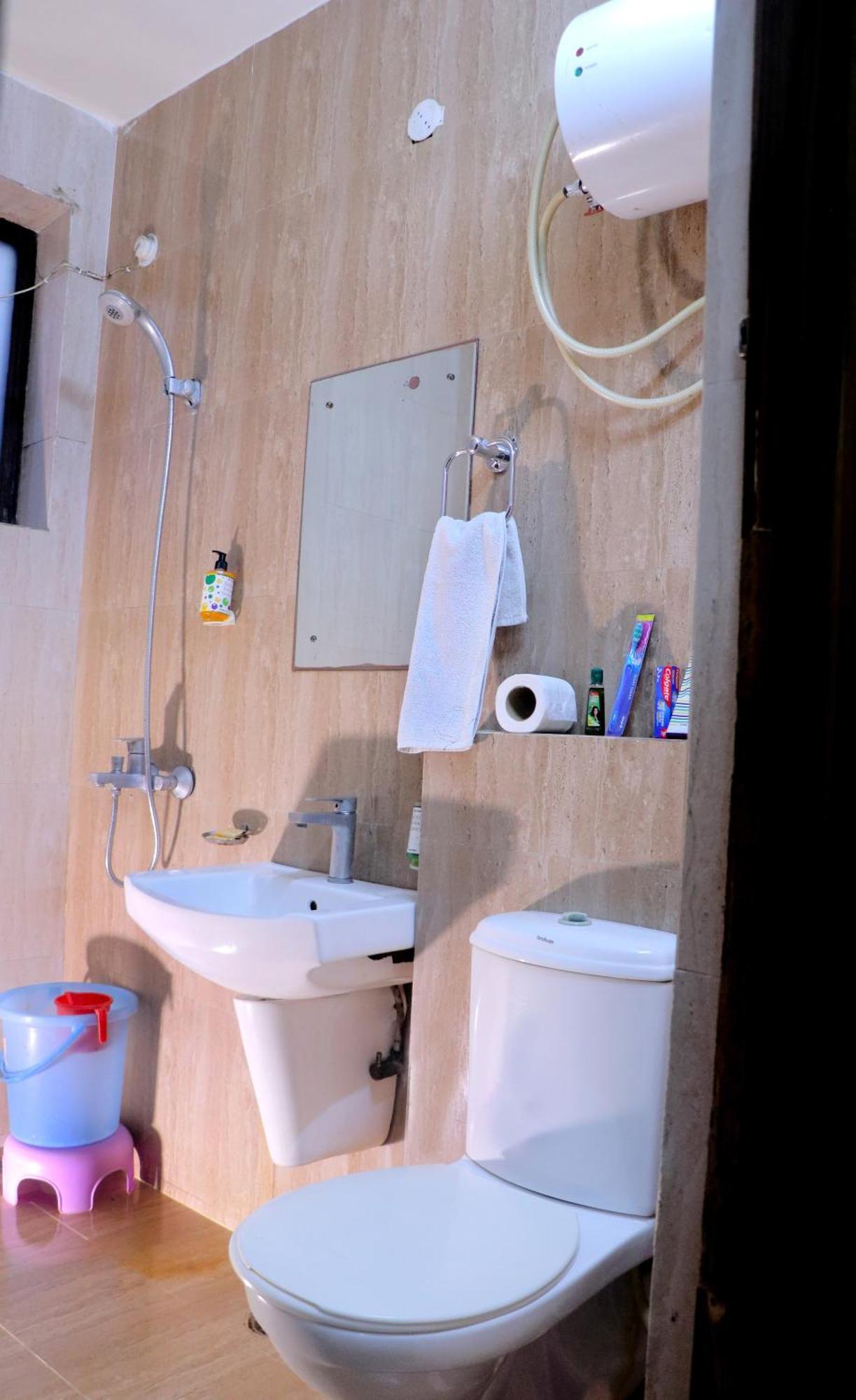 Hotel Panache Матура Екстериор снимка